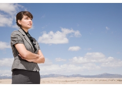 沙漠中职业女性图片素材