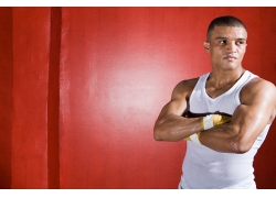 强壮的外国男性拳击运动员高清图片
